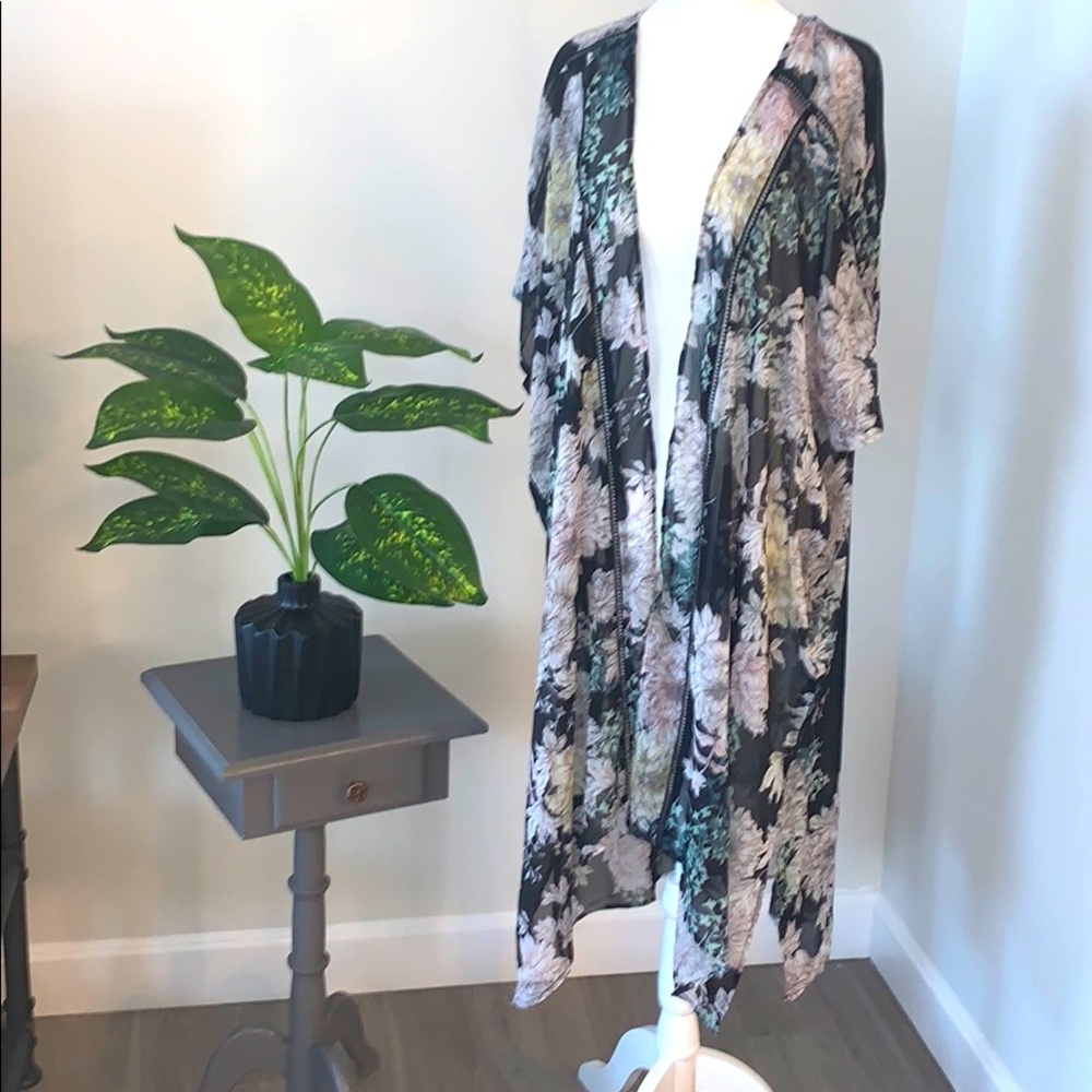 Band of Gypsies Floral Kimono - M/L NWT